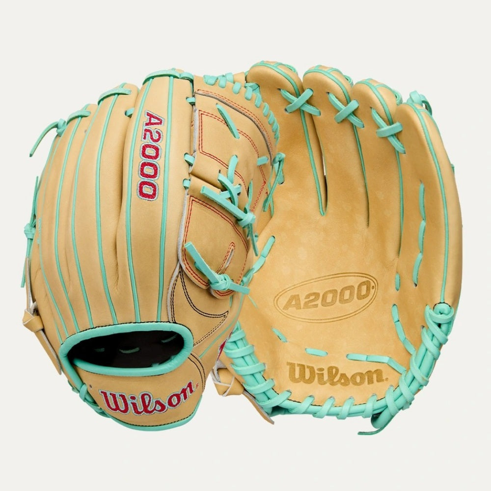 Wilson Fall 2025 A2000® B2 12” Pitcher’s Baseball Glove: WBW10349812