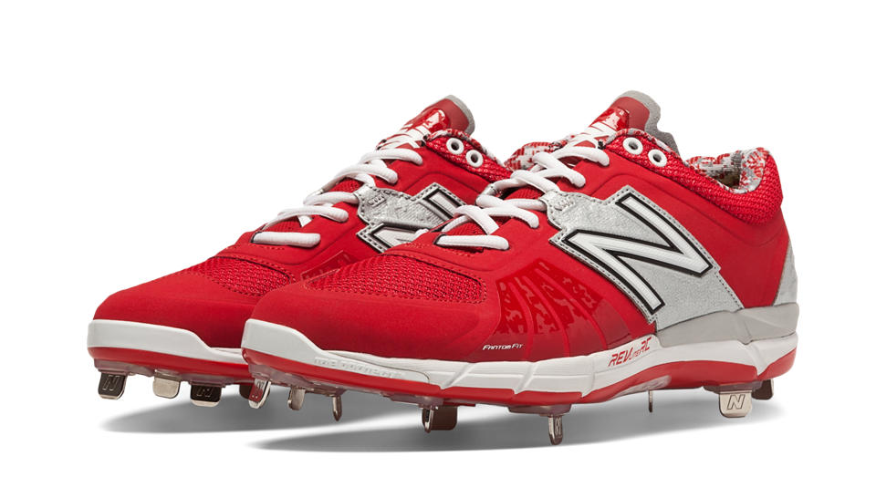 New Balance - Red/Silver Low-Cut 3000v2 Baseball Spikes (L3000TR2)