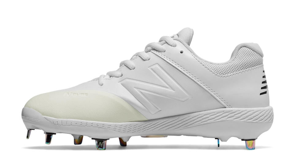 New Balance - White/White Women's Fastpitch Spikes (SMFUSEW1)