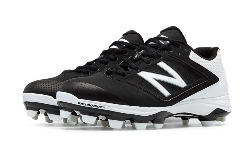New Balance Black/White Women's Fastpitch Cleats (SP4040B1)