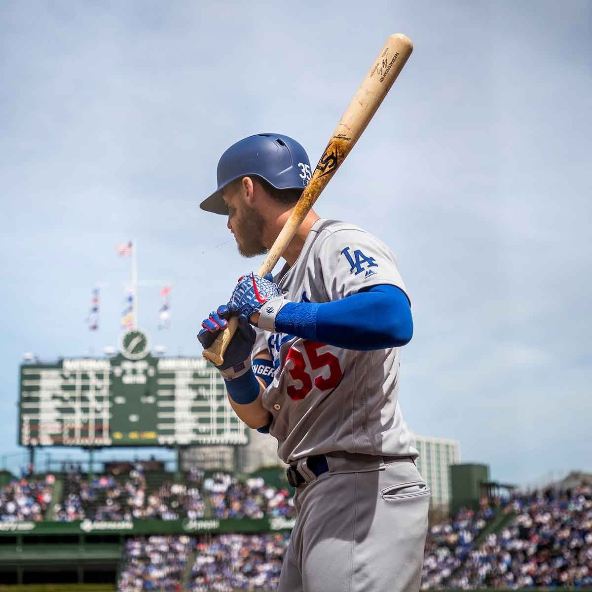 MLB Prime Signature Series Cody Bellinger Game Model (WBL2437010)