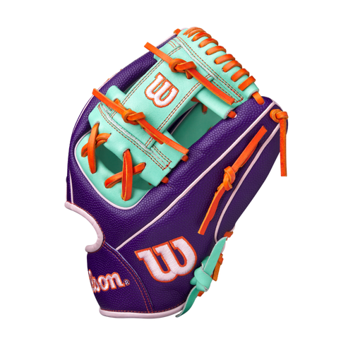 Wilson April 2025 A2000 1975 Glove of the Month: WBW1034801175