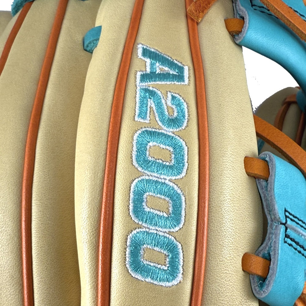 Wilson Custom A2000 1786 11.5" Infield Glove