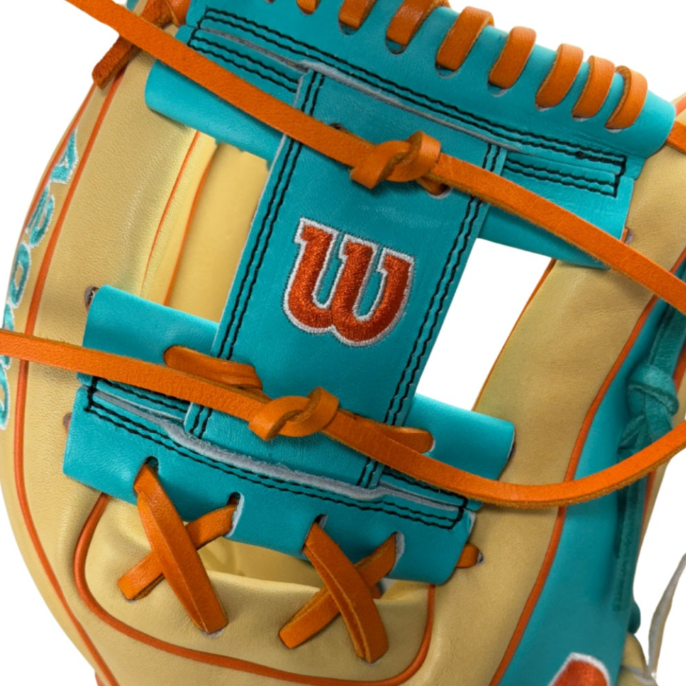 Wilson Custom A2000 1786 11.5" Infield Glove