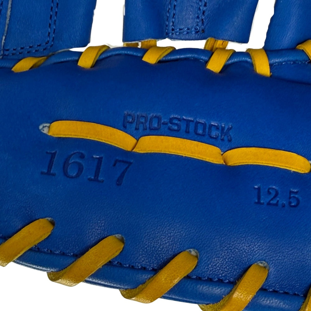 Wilson Custom A2000 1617 White and Royal 12.5” Baseball First Base Mitt