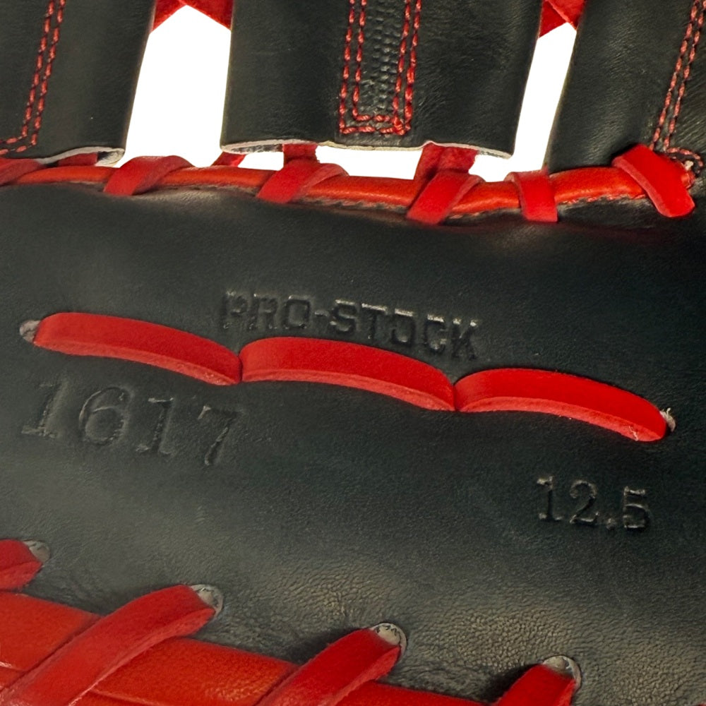 Wilson Custom A2000 1617 White, Navy, Red 12.5” Baseball First Base Mitt