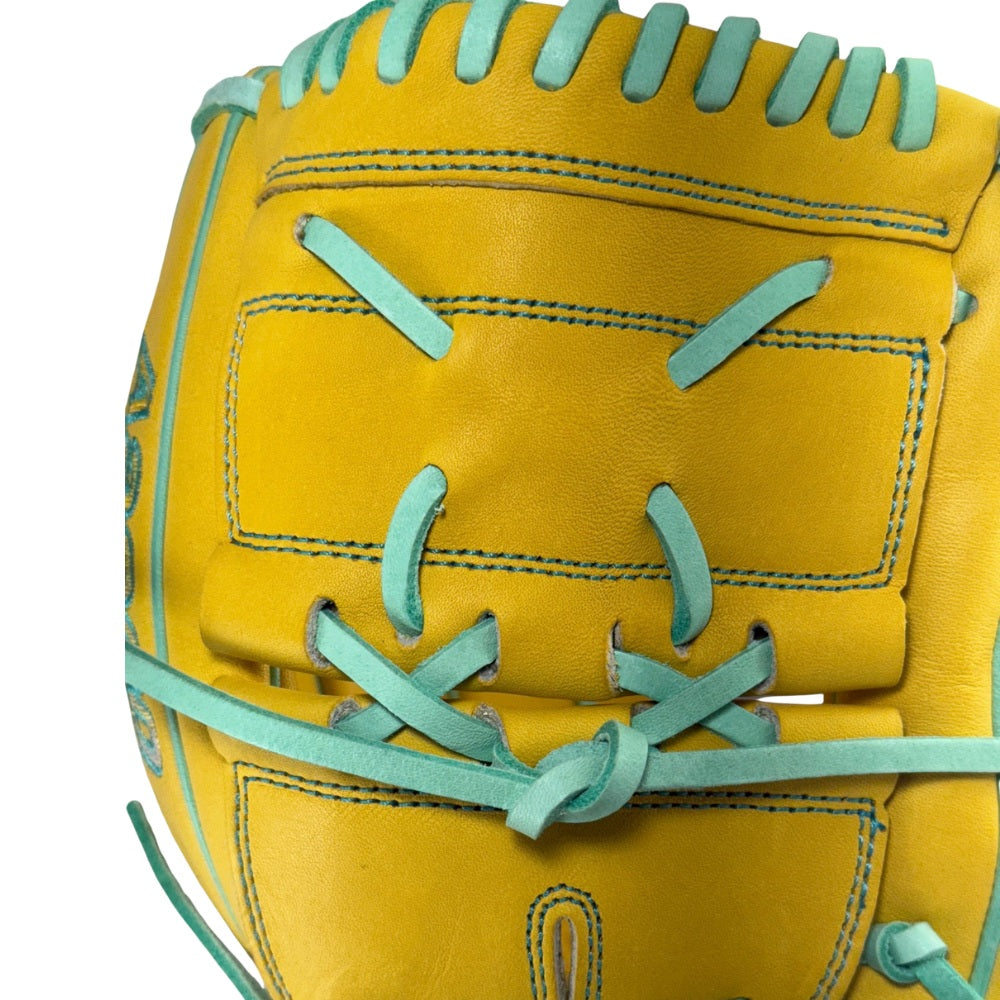 Wilson Custom A2000 B2 Yellow Gold 12” Pitcher's Baseball Glove