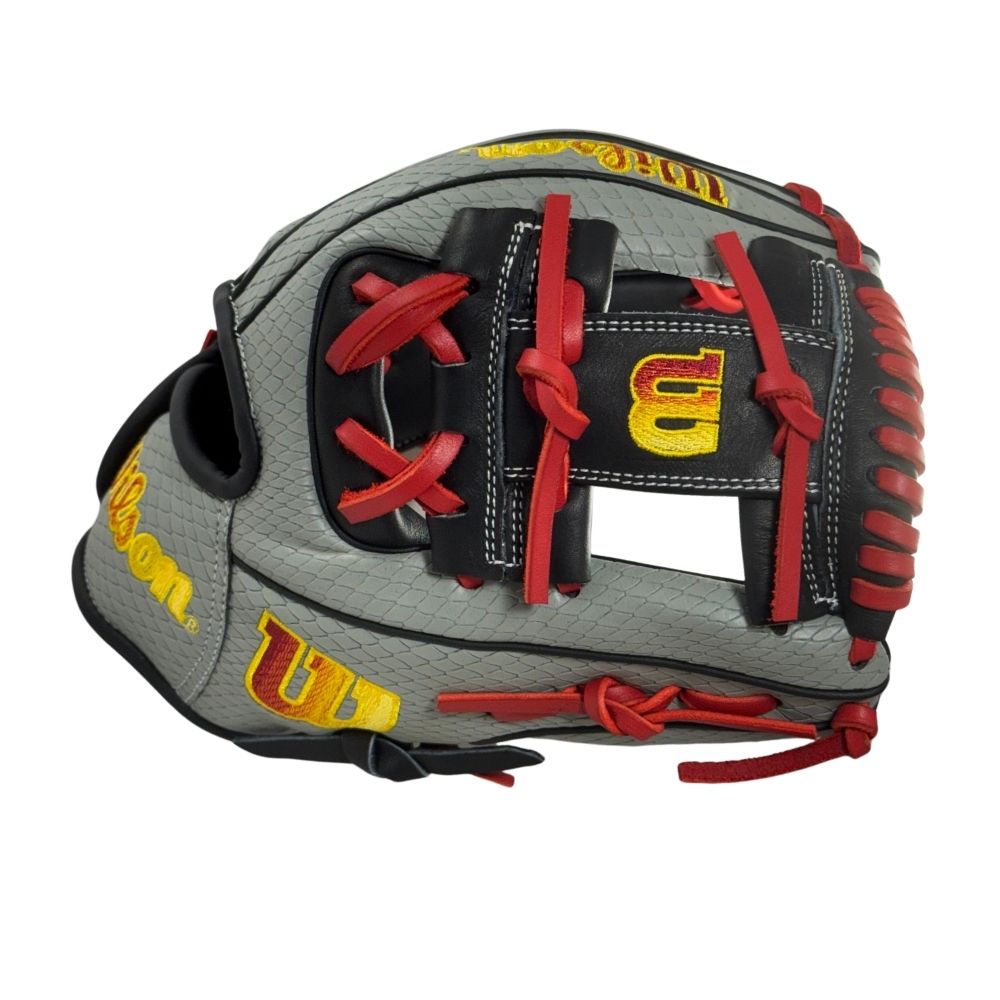 Wilson 2027 Custom A1000® DP15 Firebird 11.5” Infield Baseball Glove: WBG24601RT115