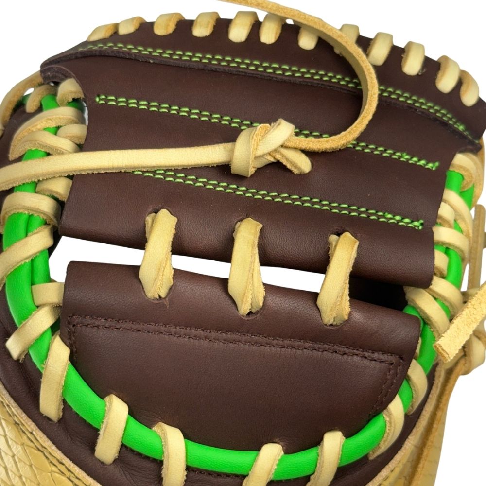Wilson 2027 Custom A1000® CM33 Dubai 33” Baseball Catcher’s Mitt: WBG25101RT33