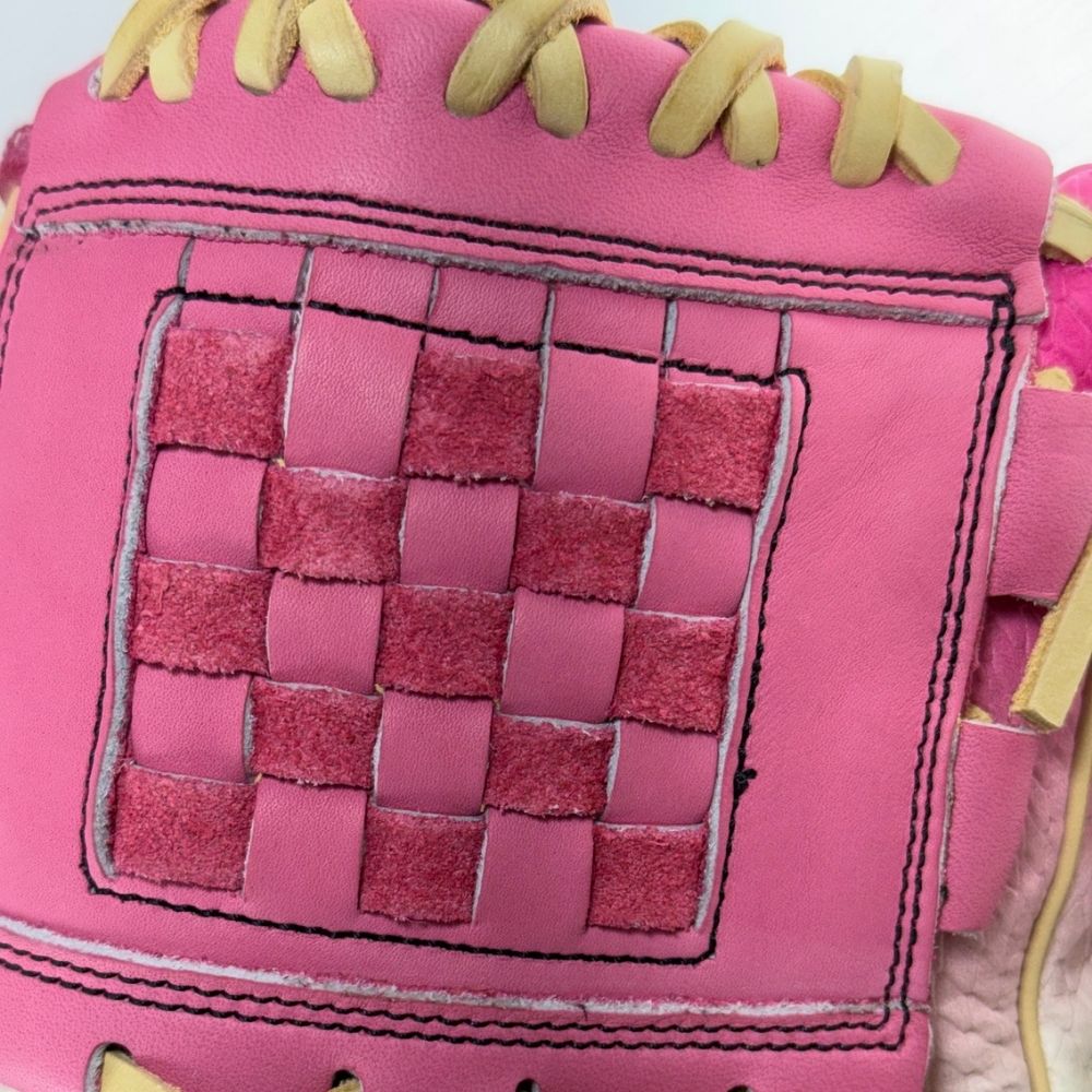 Wilson 2027 Custom A1000 P12 Fastpitch Glove: WBG25201RT12