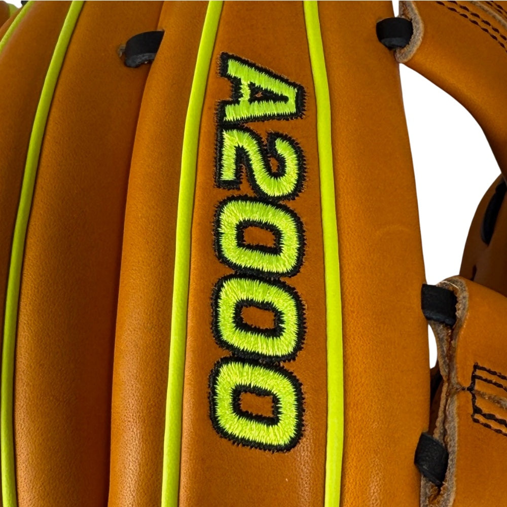 Wilson Custom A2000 1975 11.75” Infield Baseball Glove