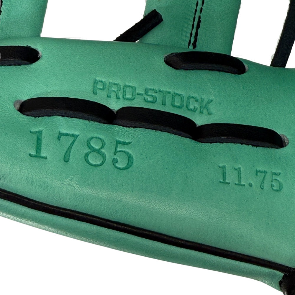 Wilson Custom A2000® 1785 Seafoam and Black  11.75” Infield Baseball Glove