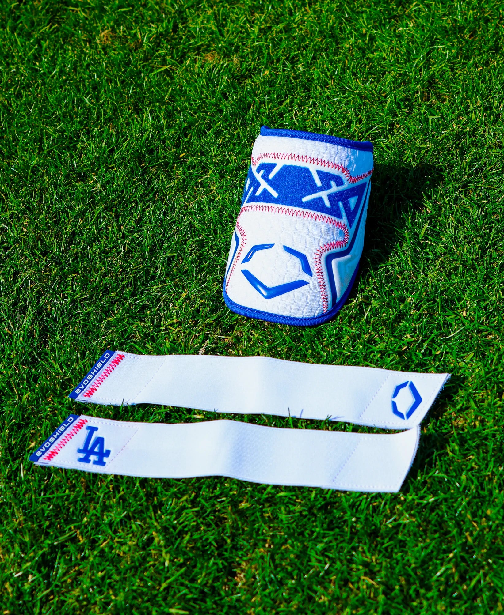 EvoShield PRO-SRZ 2.0 ON FIELD COLLECTION BATTER'S ELBOW GUARD: DODGERS