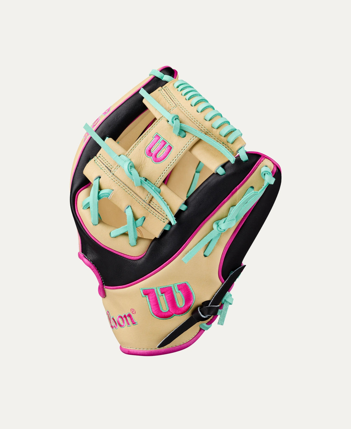 Wilson 2027 A2K® 1724 11.75” Infield Baseball Glove: WBG0010101RT1175