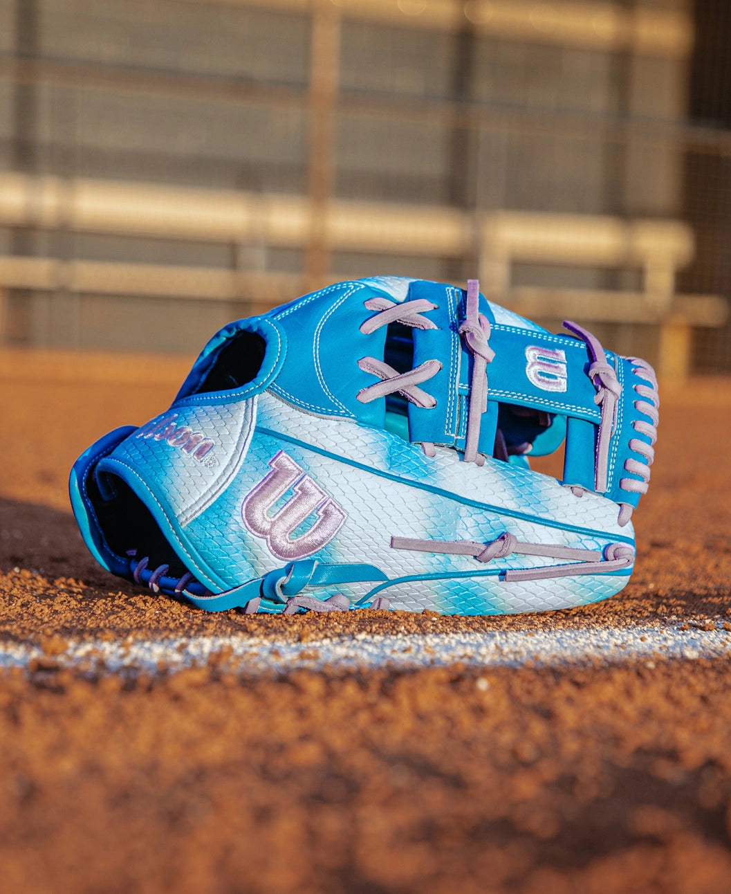 Wilson 2027 A2000® FP H12SS 12” Fastpitch Softball Glove: WBG0010401RT12