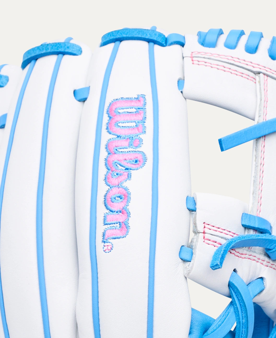 2027 Wilson A1000® H12 12” Fastpitch Softball Infield Glove: WBG03201RTH12