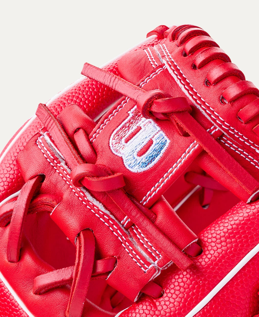 2027 Wilson A1000® PF11 11” Infield Baseball Glove: WBG05021RT11