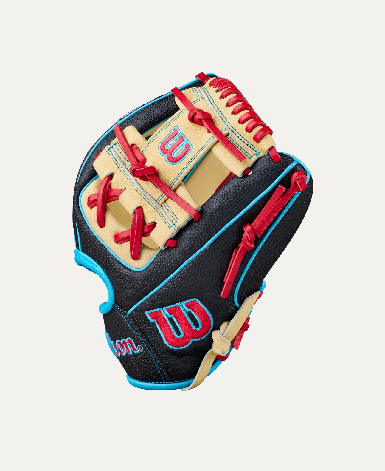 Wilson 2027 A2000® DP15SS 11.5” Infield Baseball Glove: WBG05501RT115