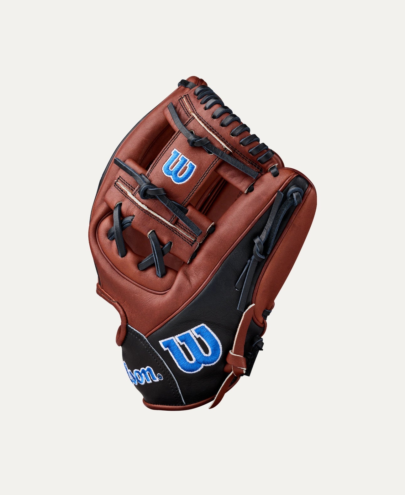 Wilson 2027 A2000® BWJ7 GM 11.75” Infield Baseball Glove: WBG05801RT1175