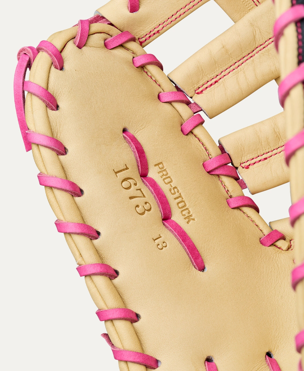 Wilson 2027 A2000® 1673SS 13” Baseball First Base Mitt: WBG06301RT13