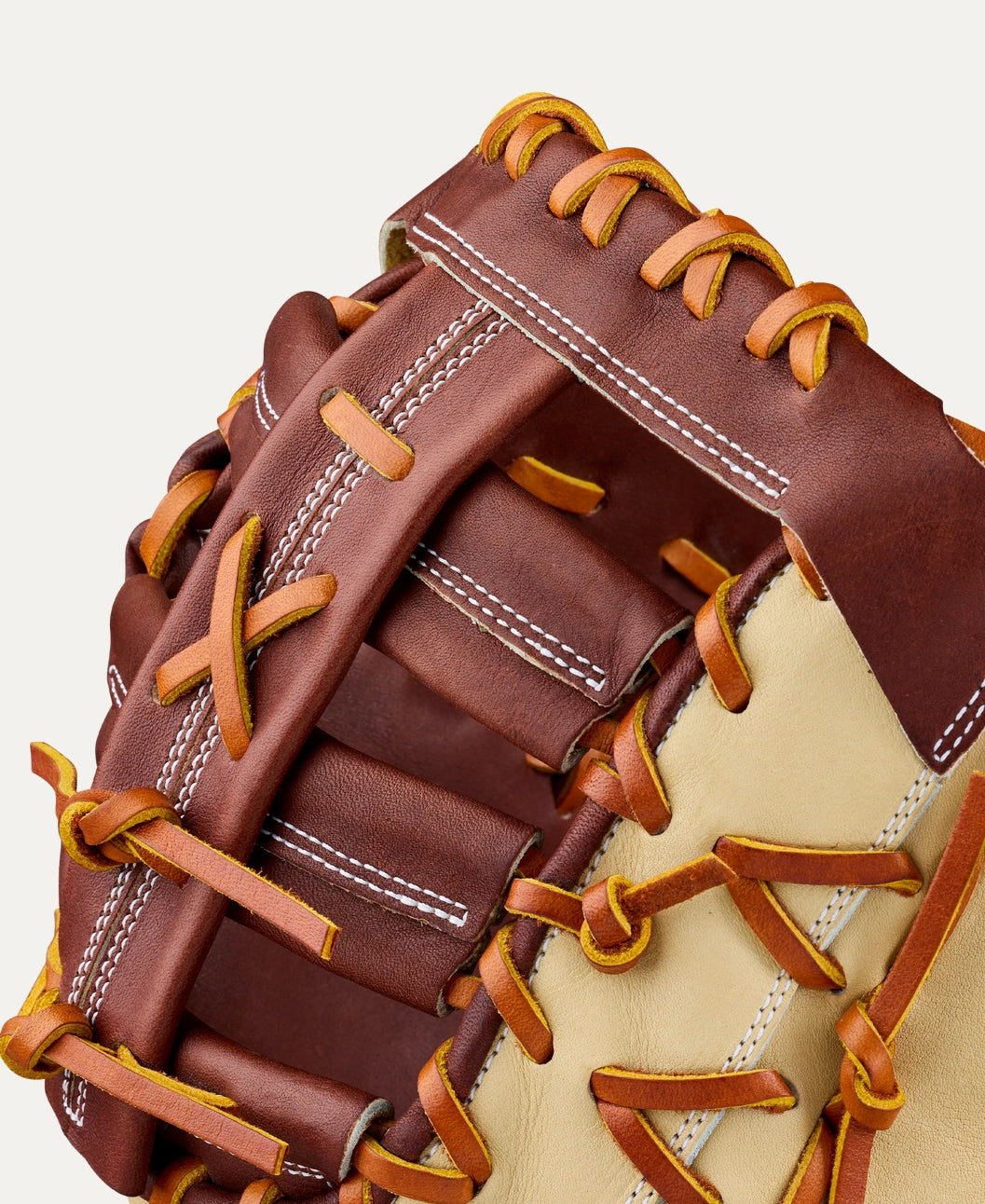 Wilson 2027 A2000® 1673 13” Baseball First Base Mitt: WBG06401RT13