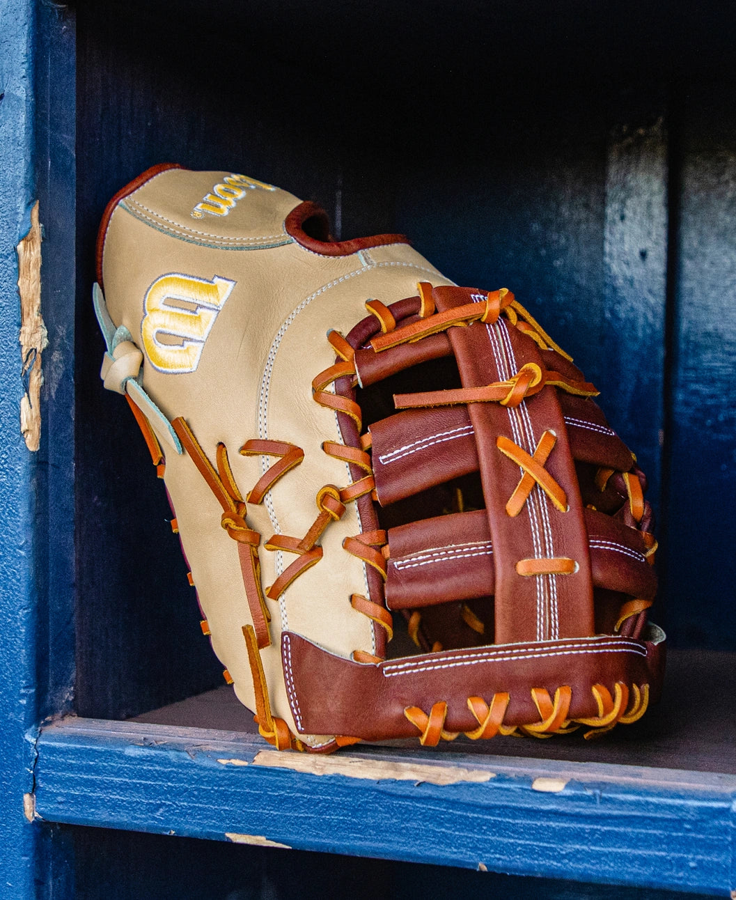 Wilson 2027 A2000® 1673 13” Baseball First Base Mitt: WBG06401RT13