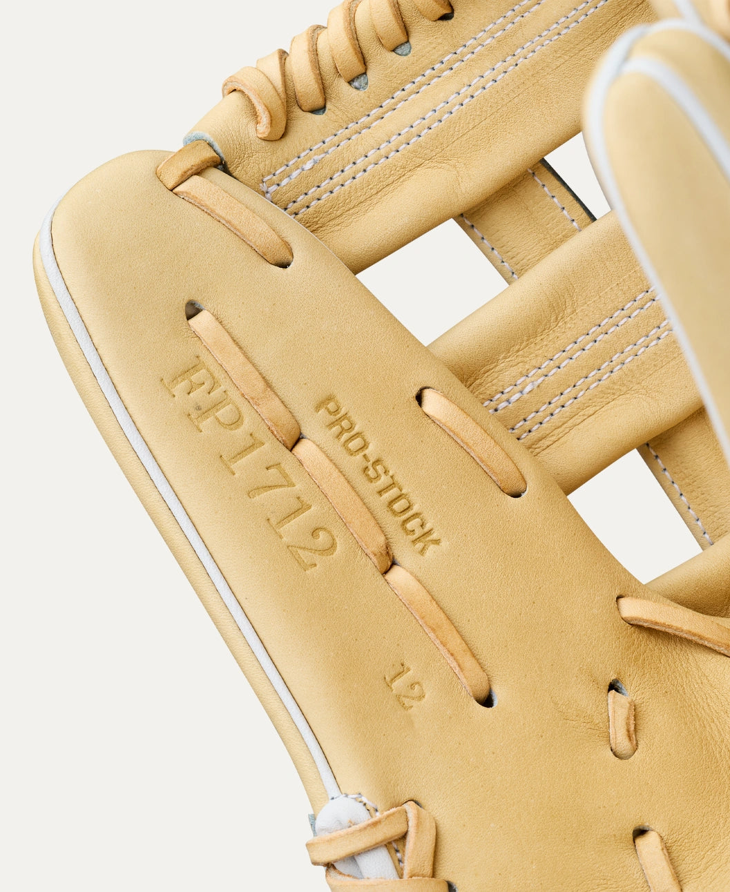 Wilson 2027 A2000® FP1712 12” Infield Fastpitch Glove: WBG06901RT12