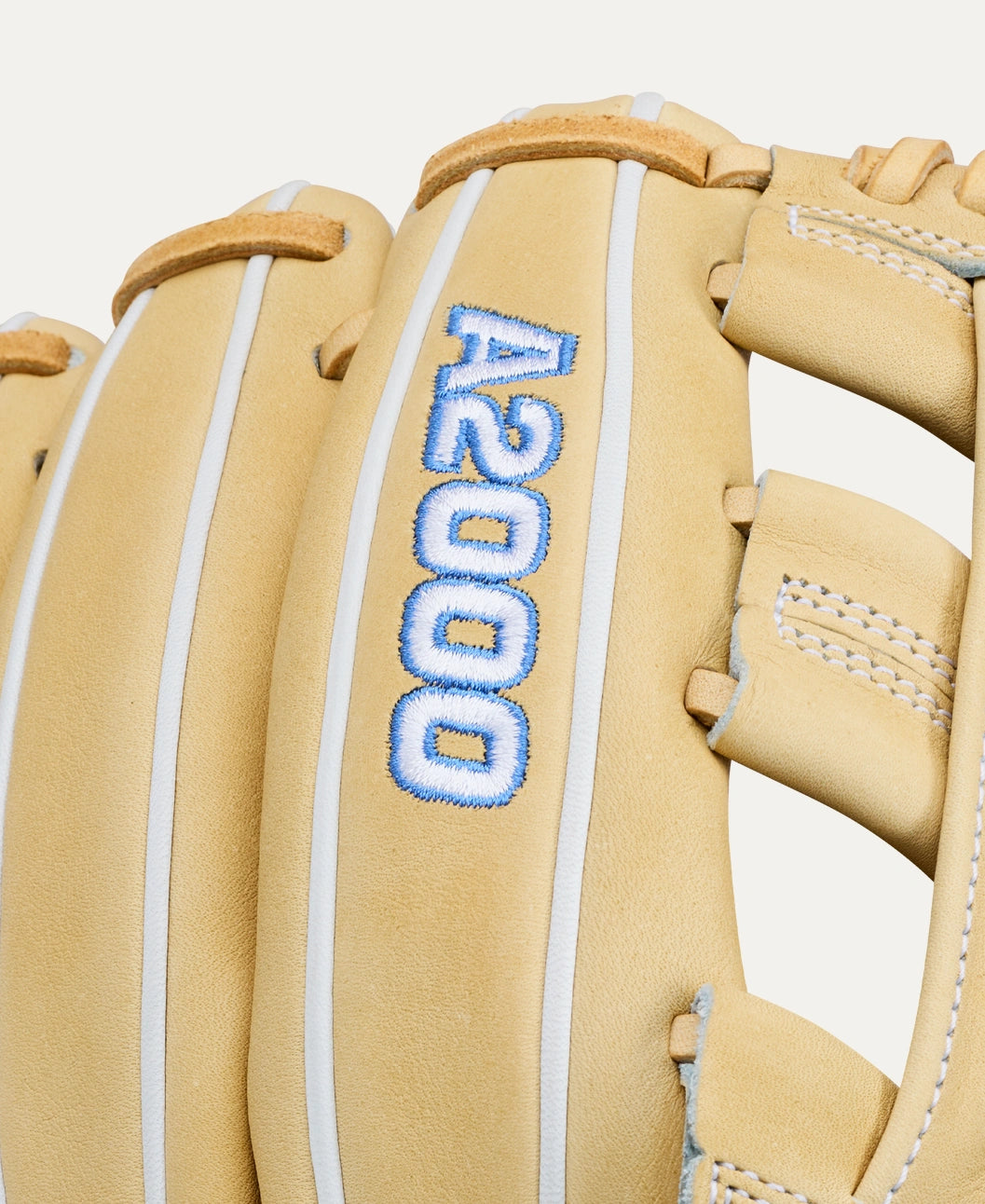 Wilson 2027 A2000® FP1712 12” Infield Fastpitch Glove: WBG06901RT12