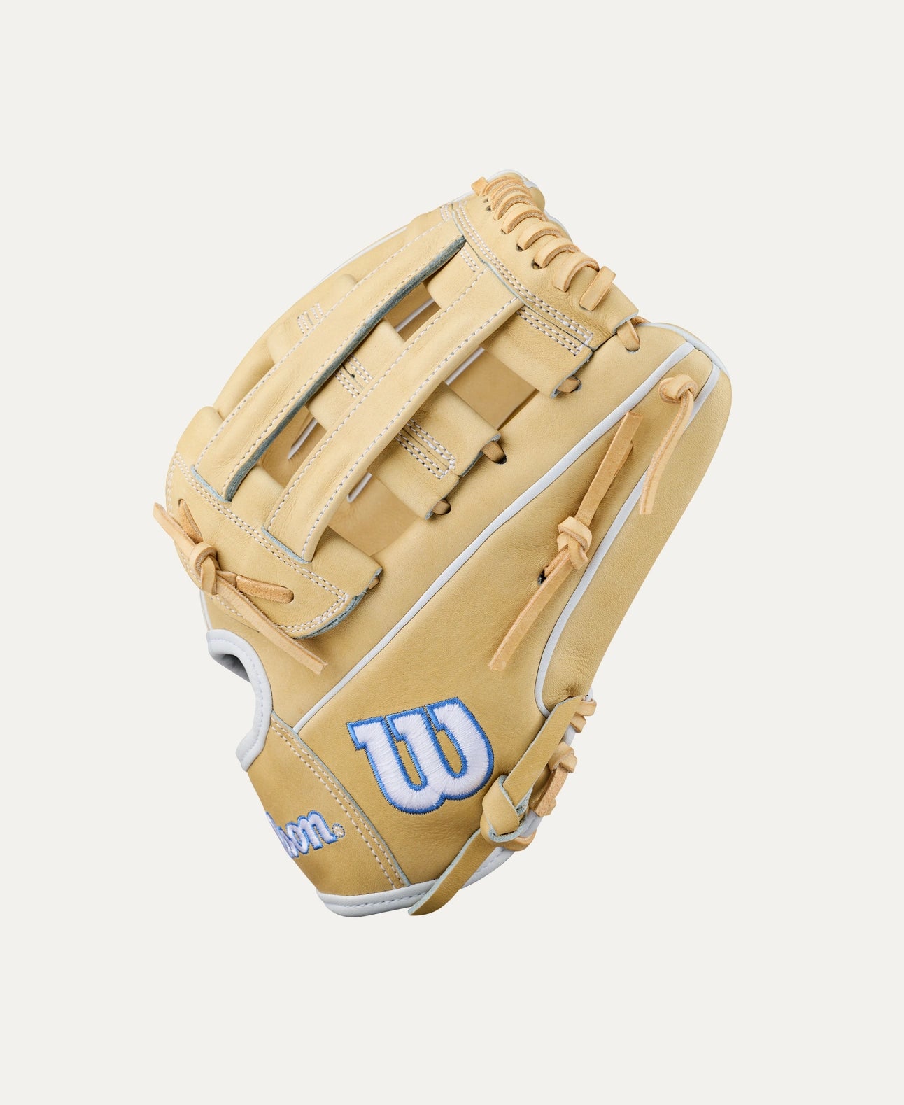 Wilson 2027 A2000® FP1712 12” Infield Fastpitch Glove: WBG06901RT12