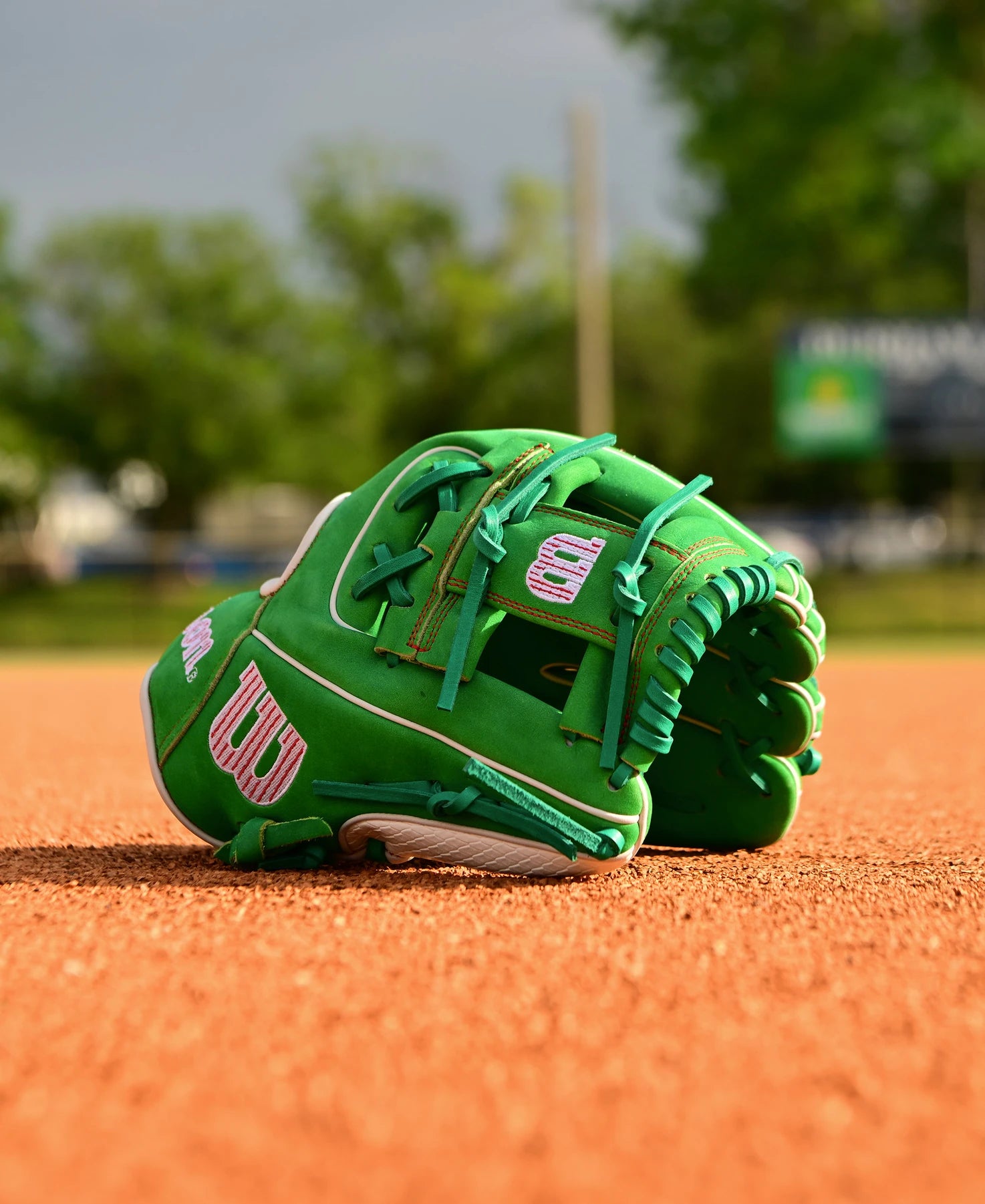 WILSON 2024 SHRINERS CHILDREN’S A2000 1786 11.5” INFIELD BASEBALL GLOVE