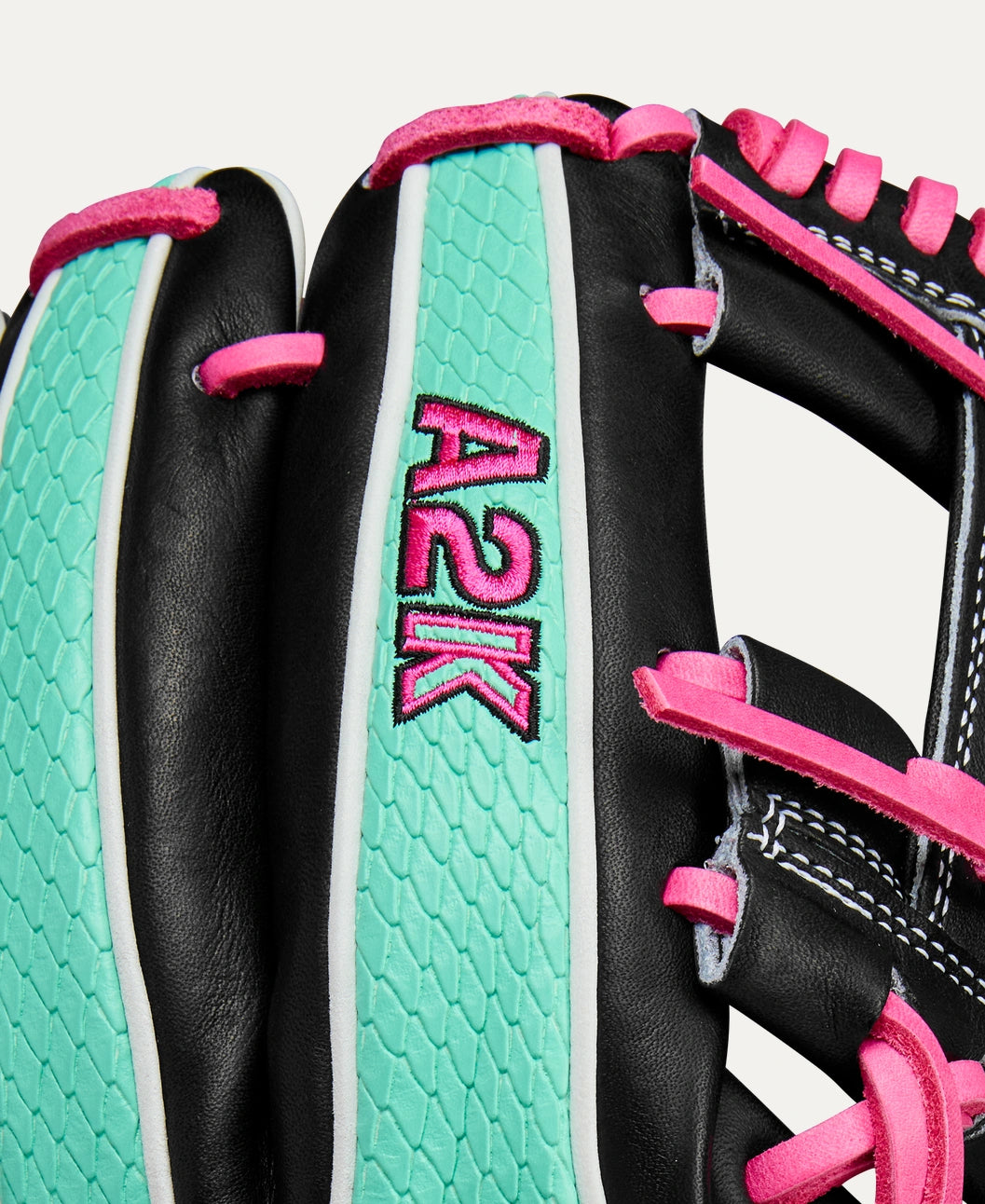 Wilson Summer 2025 A2K® 1720SS 11.50” Infield Baseball Glove: WBW103288115