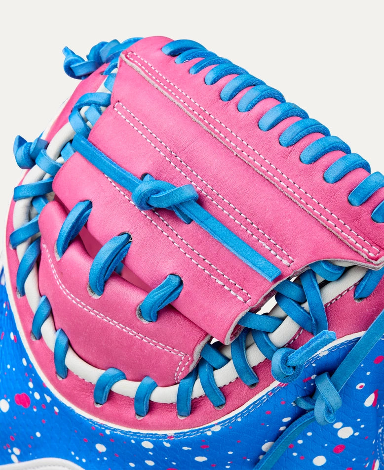 Wilson 2025 Love the Moment™ A2000® CM33SS 33” Baseball Catcher’s Mitt: WBW10344333