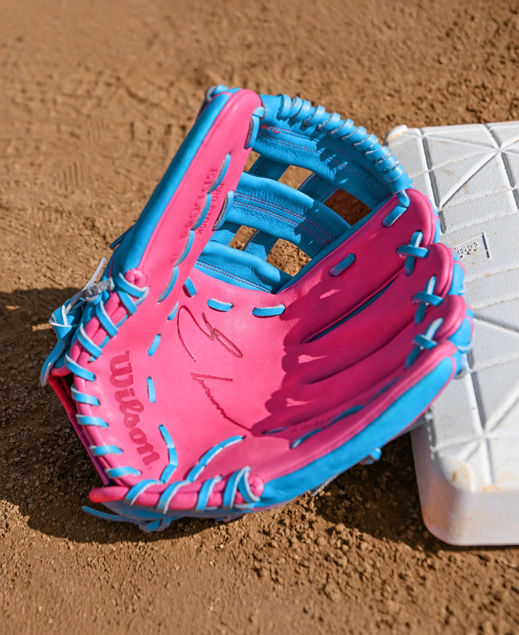Wilson Fall 2025 Elly De La Cruz A2000® EDLC44 GM 12” Infield Baseball Glove: WBW1034512