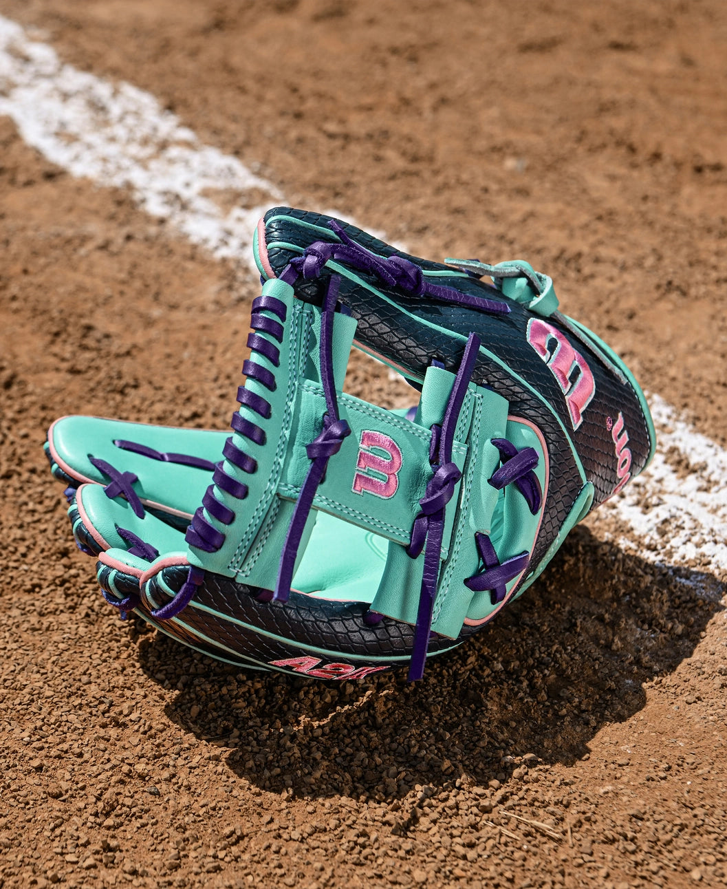 Wilson Fall 2025 A2K® 1786SS 11.5” Infield Baseball Glove: WBW10347011 Wilson Fall 2025 A2K® 1786SS 11.5” Infield Baseball Glove: WBW10347011