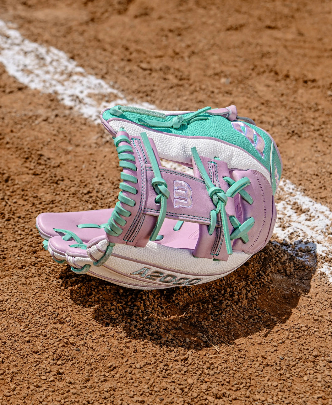Wilson Fall 2025 A2000® FP75 11.75” Fastpitch Infield Glove: WBW1034851175