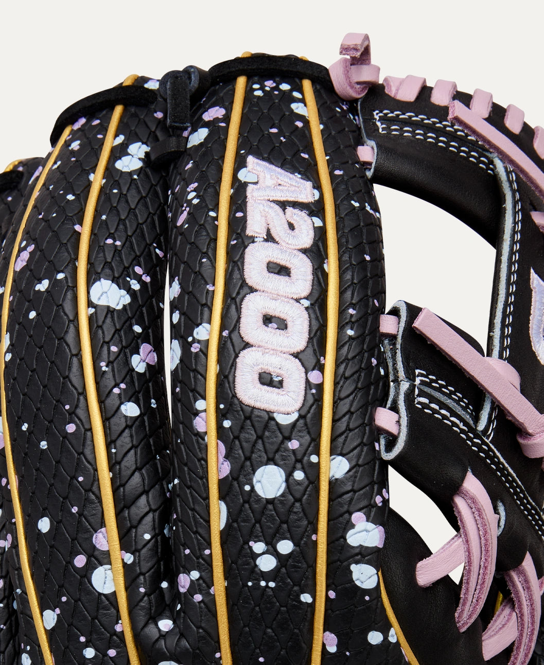 Wilson 2025  T1D A2000® 1724SS 11.75” Infield Baseball Glove: WBW1035541175