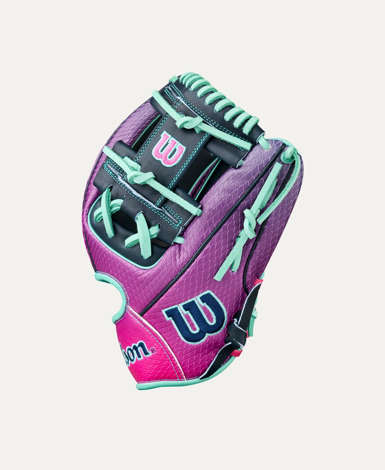Wilson 2025 Grape Flamingo A2000® 1786SS 11.5” Infield Baseball Glove: WBW104085115