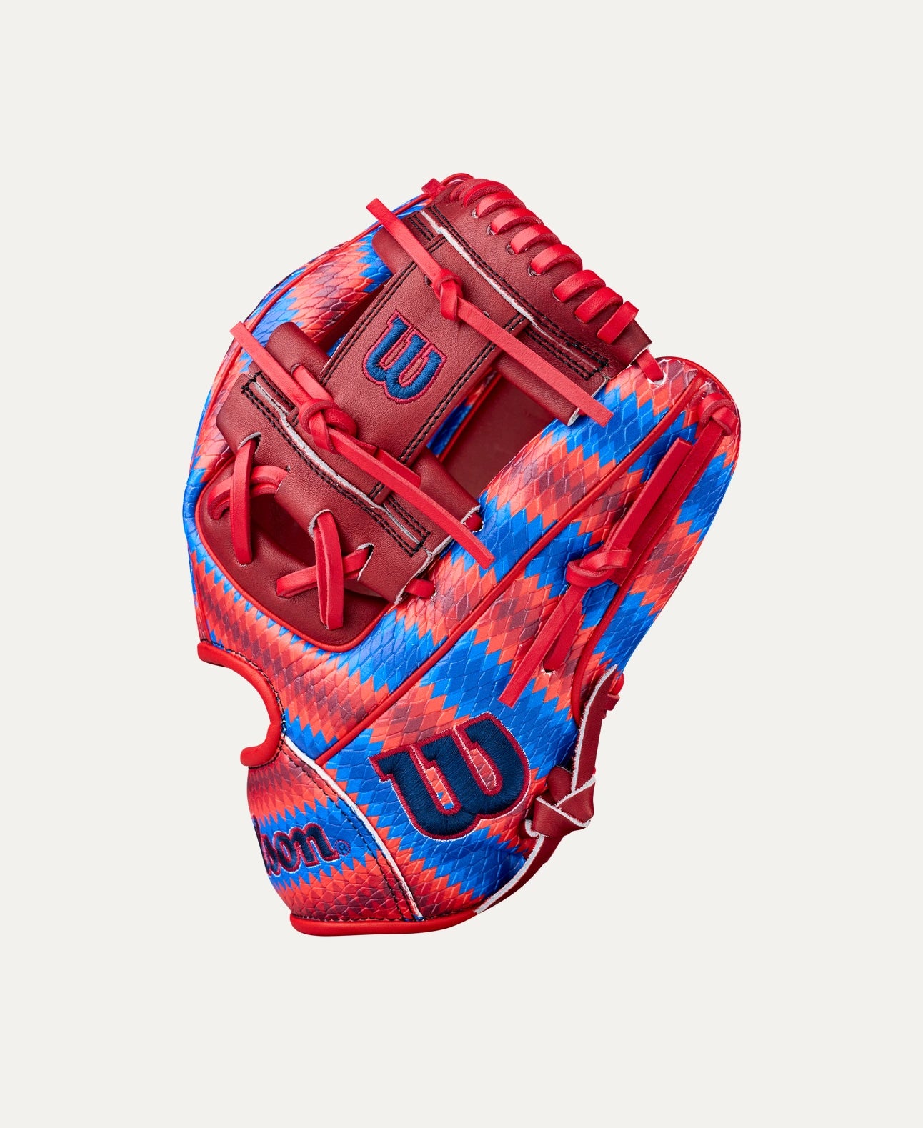 Wilson 2025 Chinook Seedery Smokehouse BBQ A2000® 1786SS 11.5” Infield Baseball Glove: WBW104633115
