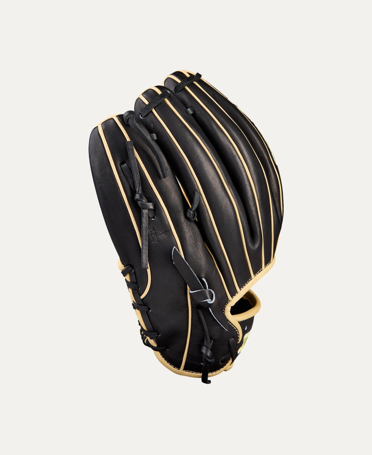 Wilson 2026 A2000® Classics Series 1786 11.5” Infield Baseball Glove: WBW104108115