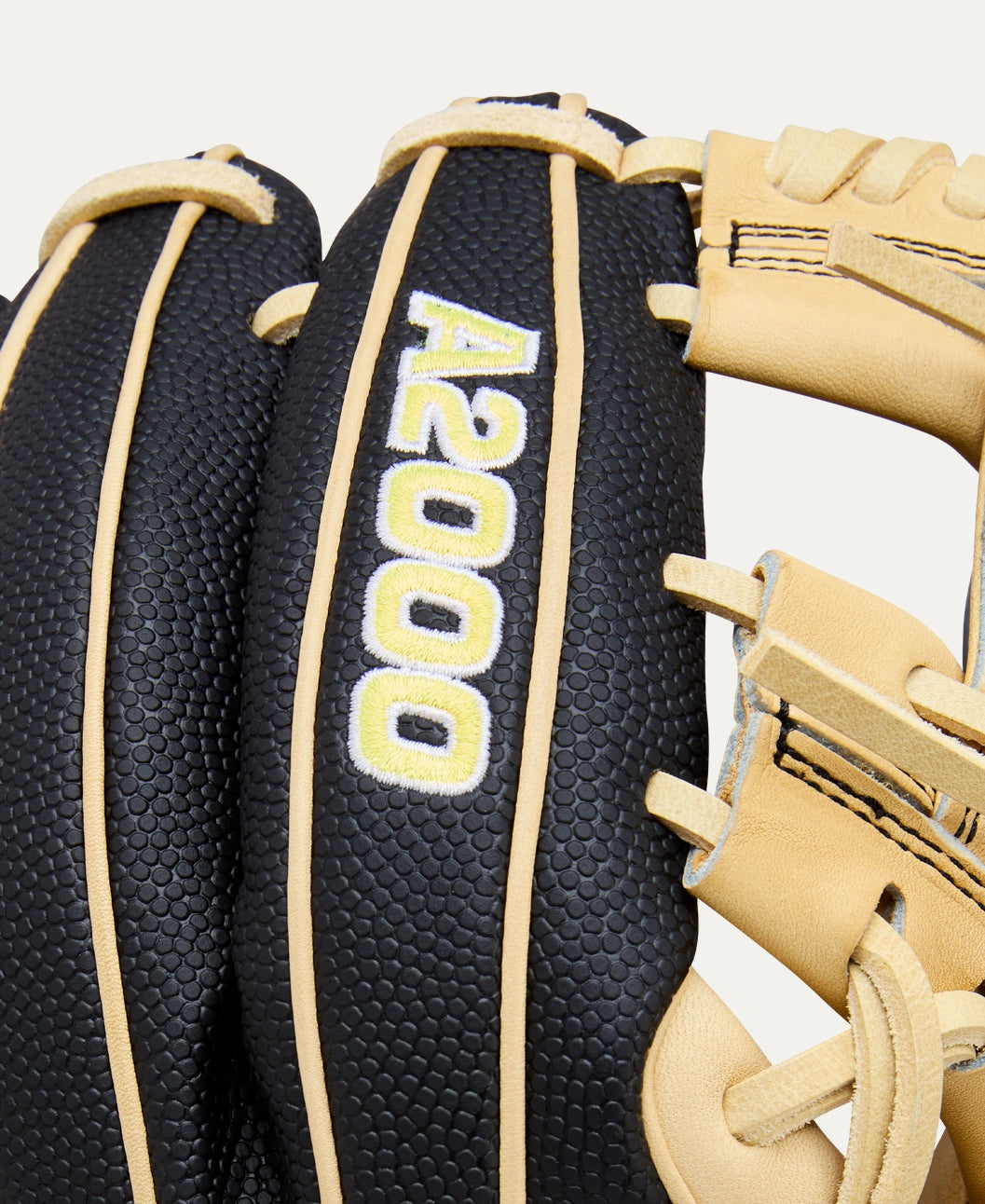 Wilson 2026 A2000® Classics DP15SS 11.5” Infield Baseball Glove: WBW104110115