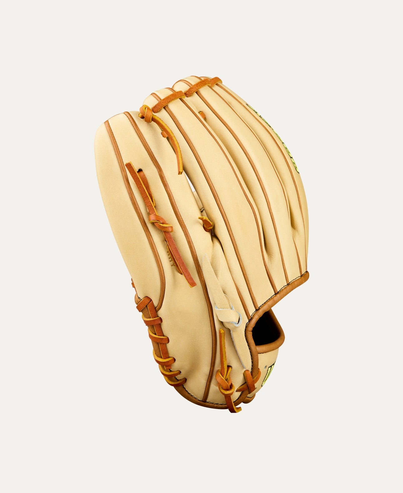 Wilson 2026 A2000® Classics Series EL3 11.75” Infield Glove: WBW1041141175