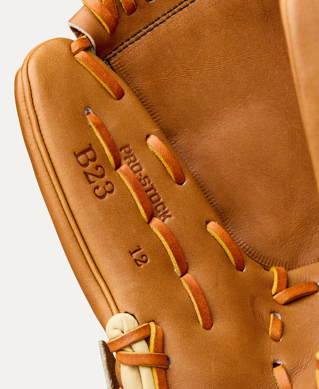 Wilson 2026 A2000® Classics Series B23 12” Pitcher Baseball Glove: WBW10411712