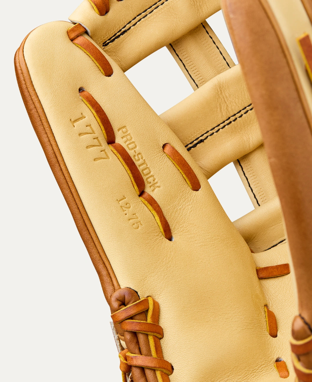 Wilson 2026 A2000® Classics Series 1777 12.75” Outfield Glove: WBW1041251275