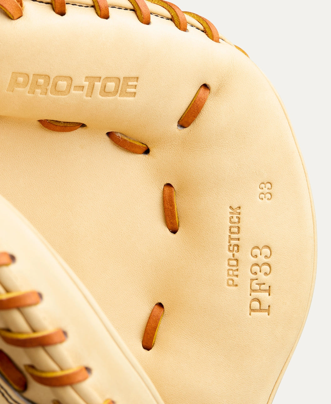 Wilson 2026 A2000® Classics Series PF33 33” Baseball Catcher’s Mitt: WBW10412733