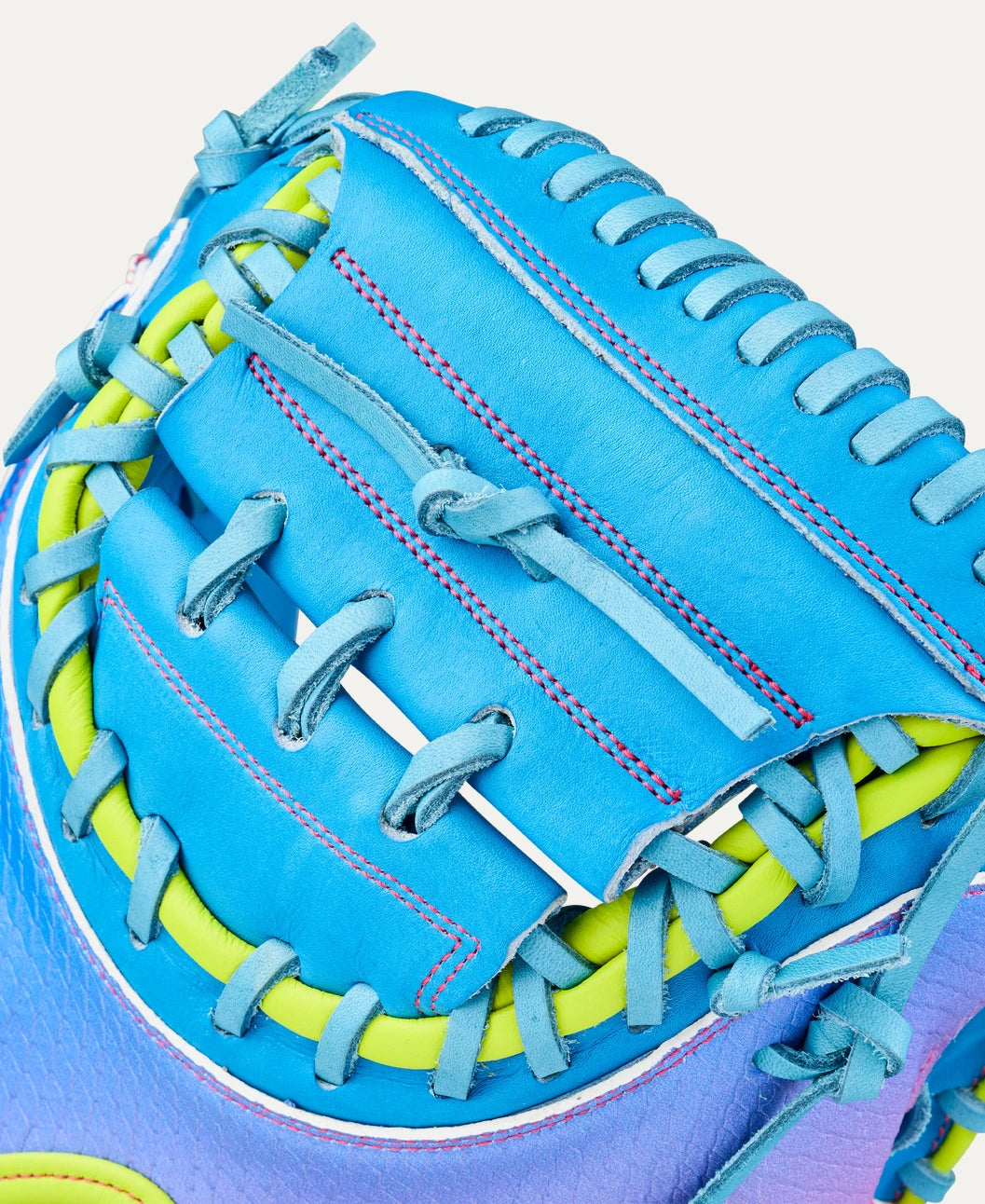 Wilson 2026 Love the Moment™ A2000® CM33SS 33” Baseball Catcher’s Mitt: WBW10483533
