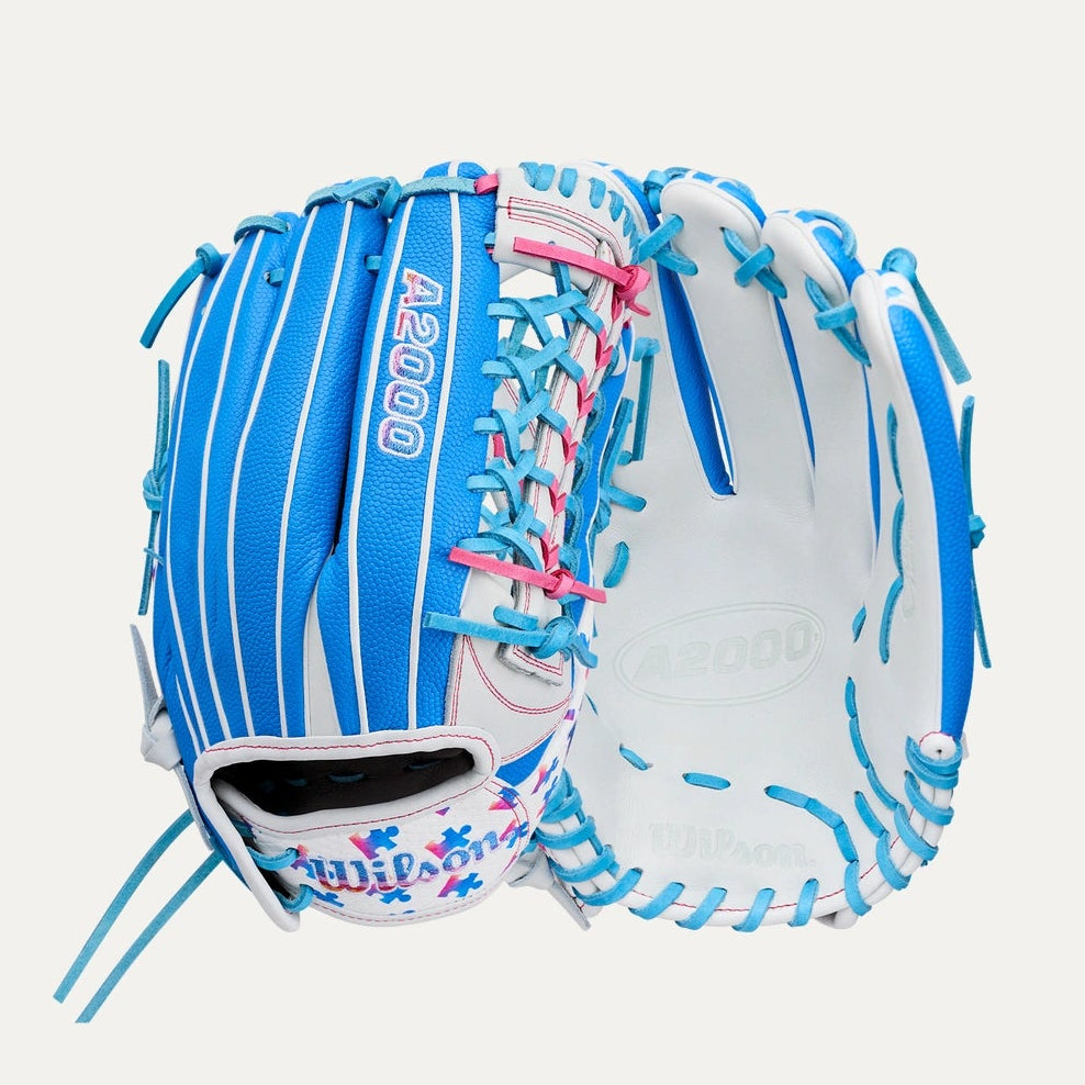 Wilson 2026 Love the Moment™ A2000® T125 12.5" Outfield Fastpitch Glove: WBW104839125