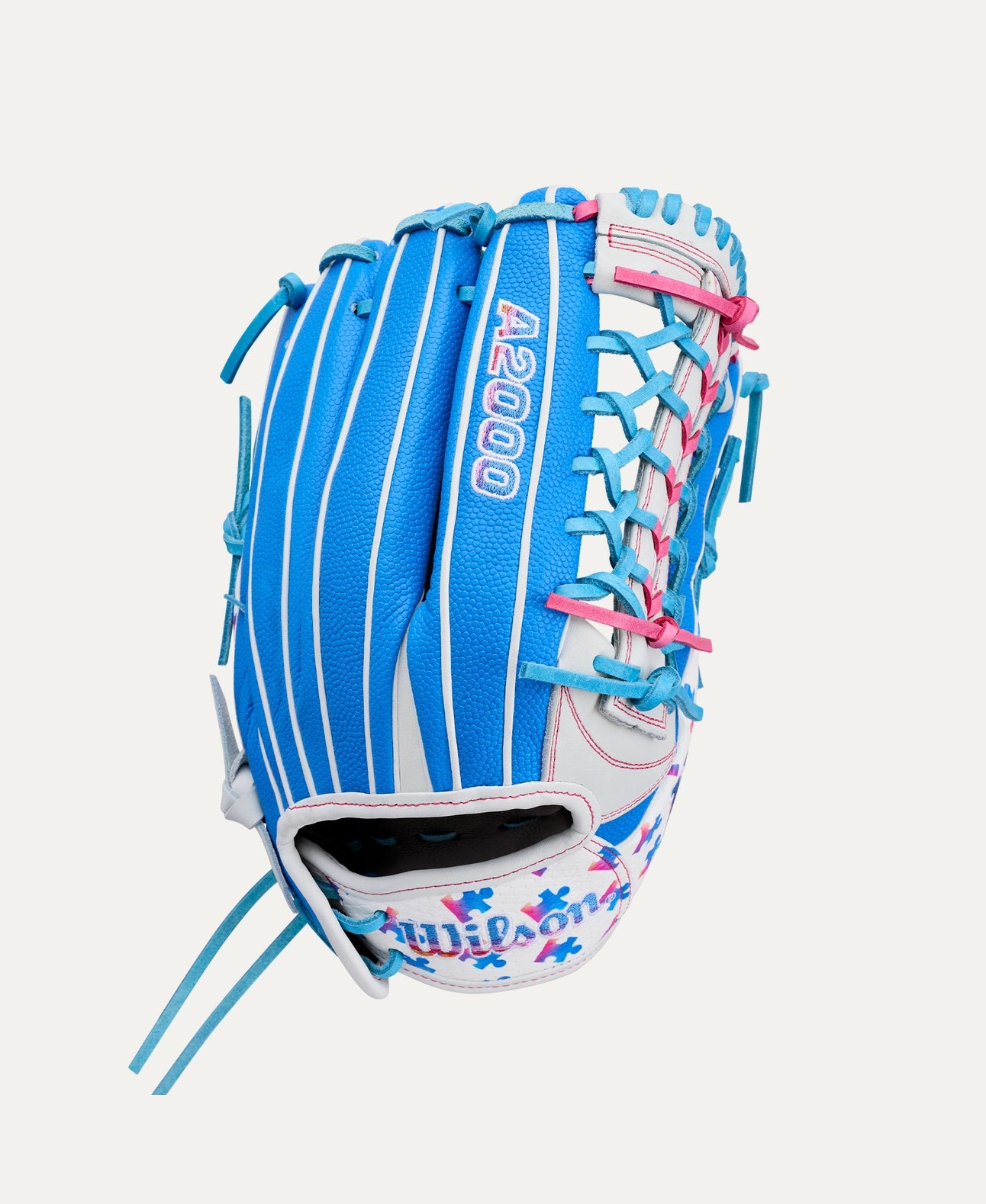 Wilson 2026 Love the Moment™ A2000® T125 12.5" Outfield Fastpitch Glove: WBW104839125