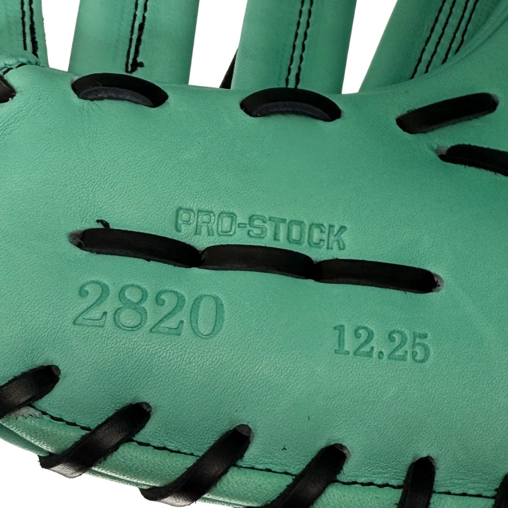 Wilson Custom A2000 2820 Seafoam and Black 12.25” Baseball First Base Mitt