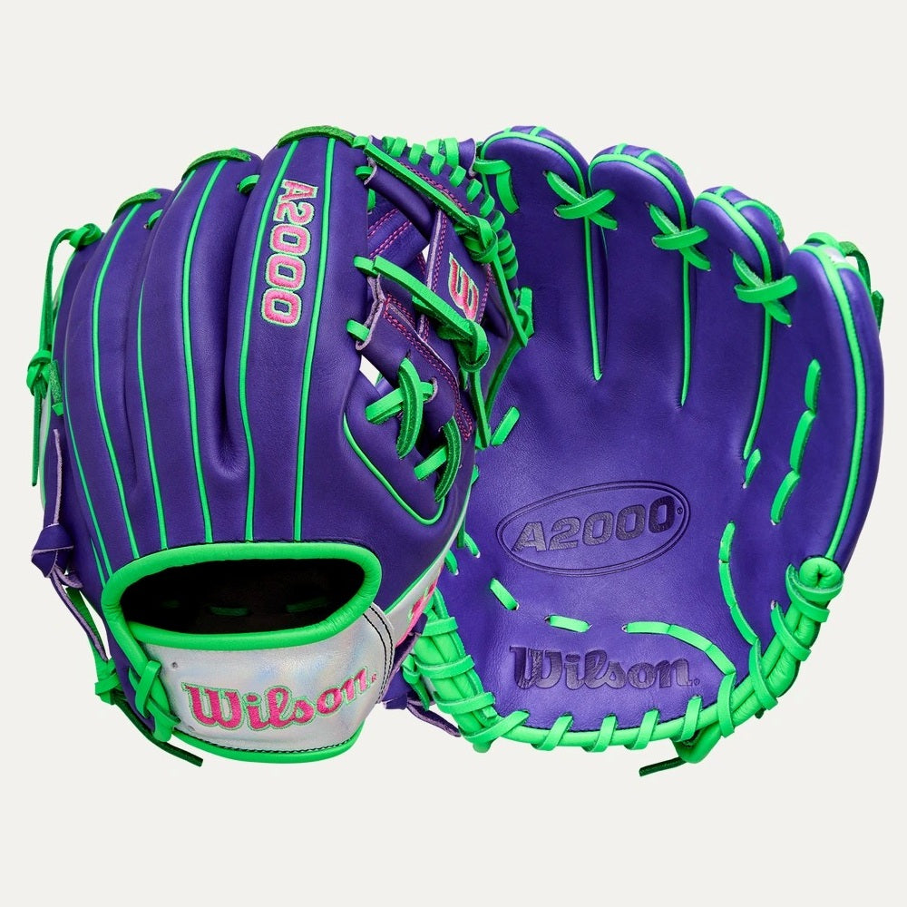 Wilson 2025  Iridescent A2000® 1786 11.5” Infield Baseball Glove: WBW104090115