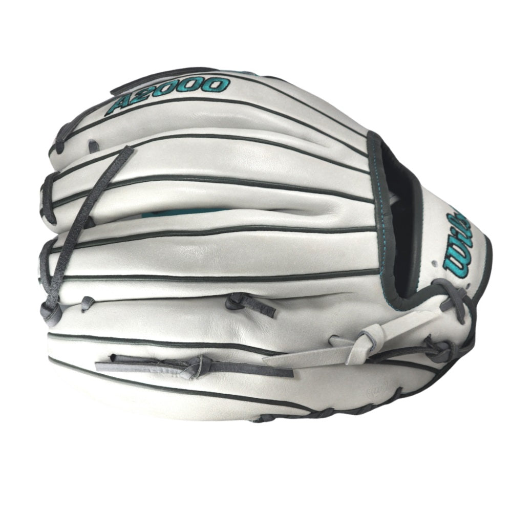 Wilson Custom " The Mariner" A2000 1975 11.75" Infielders Glove